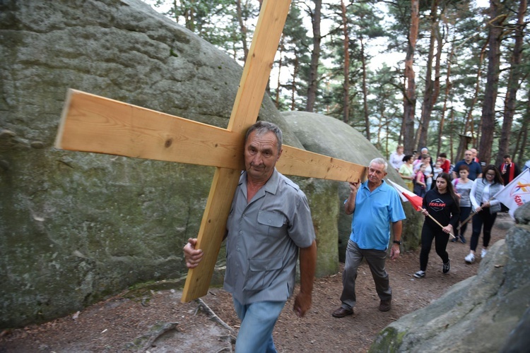 Droga Krzyżowa w Skamieniałym Mieście