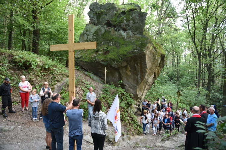 Droga Krzyżowa w Skamieniałym Mieście