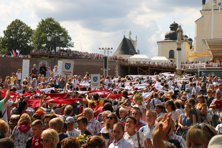 74. Piesza Rybnicka Pielgrzymka. Pątnicy u celu