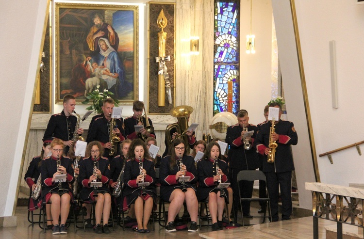 Rodziny i strażacy już na szlaku