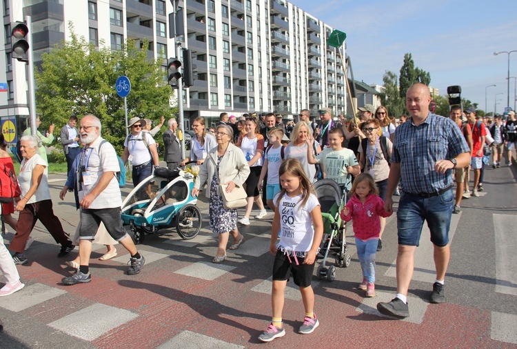 Rodziny i strażacy już na szlaku