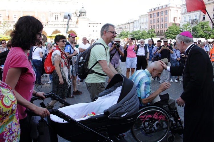 Wyjście 39. Pieszej Pielgrzymki Krakowskiej na Jasną Górę