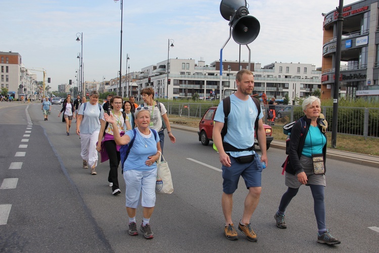 Świątynia Opatrzności Bożej na trasie "siedemnastek"