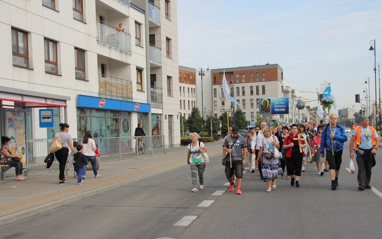 Świątynia Opatrzności Bożej na trasie "siedemnastek"