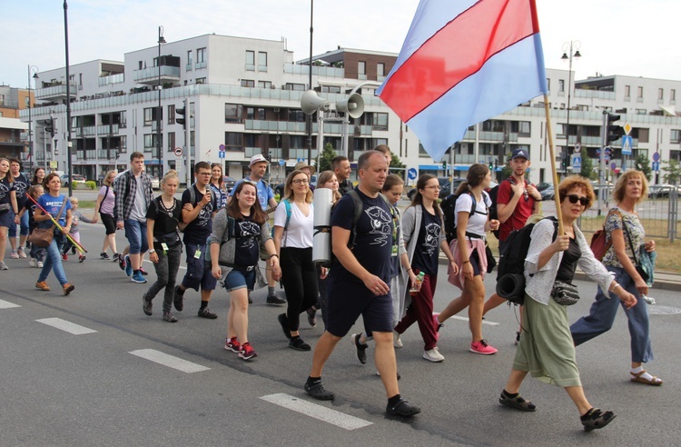 Świątynia Opatrzności Bożej na trasie "siedemnastek"