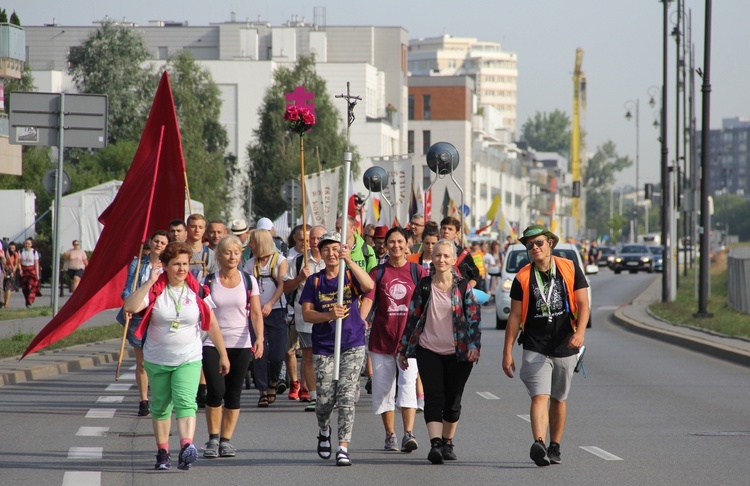 Świątynia Opatrzności Bożej na trasie "siedemnastek"