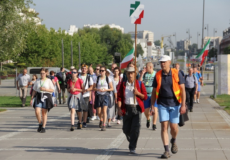 Świątynia Opatrzności Bożej na trasie "siedemnastek"