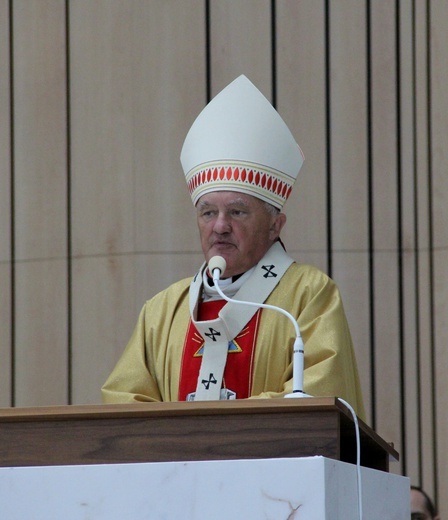 Świątynia Opatrzności Bożej na trasie "siedemnastek"