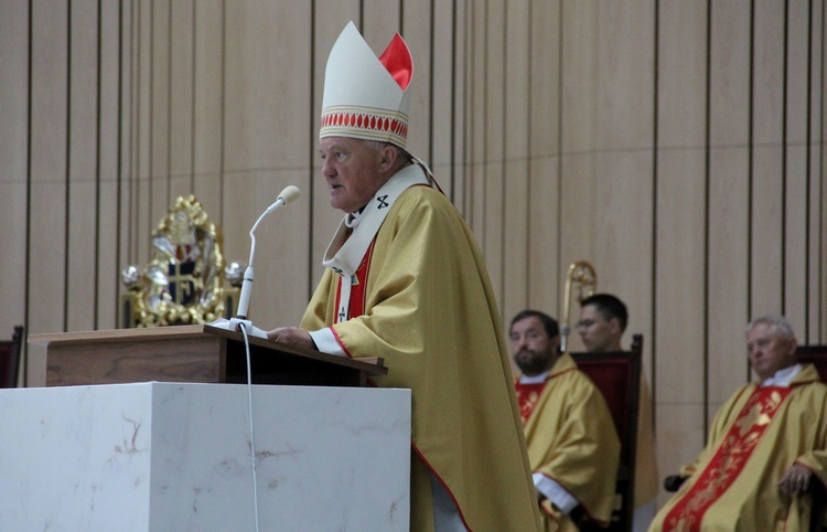 Świątynia Opatrzności Bożej na trasie "siedemnastek"