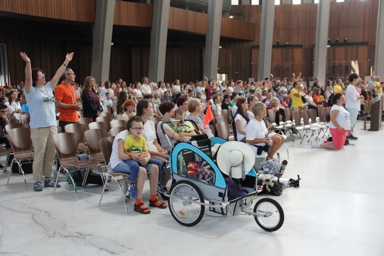 Świątynia Opatrzności Bożej na trasie "siedemnastek"