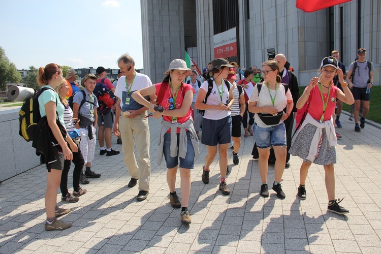 Świątynia Opatrzności Bożej na trasie "siedemnastek"