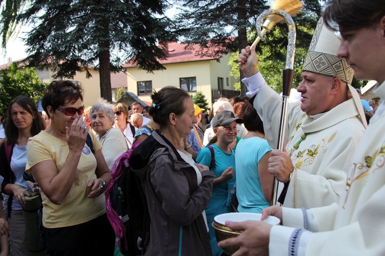 28. Piesza Pielgrzymka Bielsko-Żywiecka na Jasną Górę - Msza św. w Hałcnowie - 2019