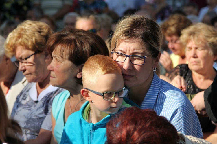 28. Piesza Pielgrzymka Bielsko-Żywiecka na Jasną Górę - Msza św. w Hałcnowie - 2019