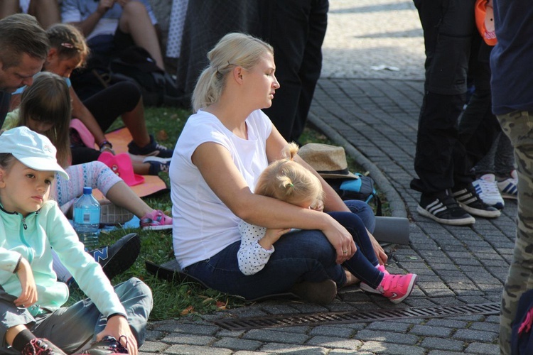 28. Piesza Pielgrzymka Bielsko-Żywiecka na Jasną Górę - Msza św. w Hałcnowie - 2019