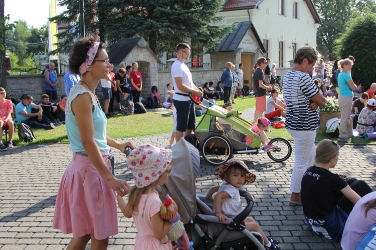 28. Piesza Pielgrzymka Bielsko-Żywiecka na Jasną Górę - Msza św. w Hałcnowie - 2019