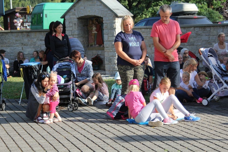 28. Piesza Pielgrzymka Bielsko-Żywiecka na Jasną Górę - Msza św. w Hałcnowie - 2019