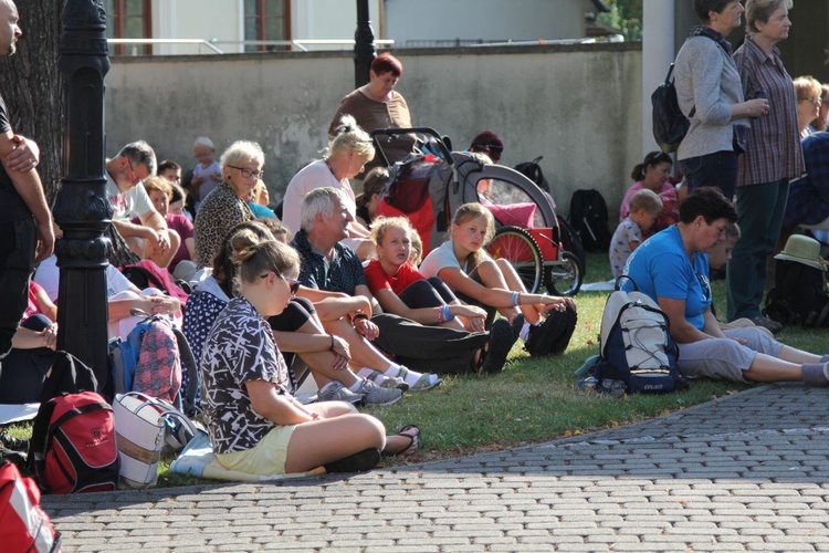 28. Piesza Pielgrzymka Bielsko-Żywiecka na Jasną Górę - Msza św. w Hałcnowie - 2019