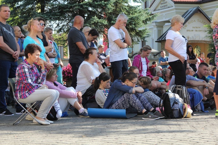 28. Piesza Pielgrzymka Bielsko-Żywiecka na Jasną Górę - Msza św. w Hałcnowie - 2019