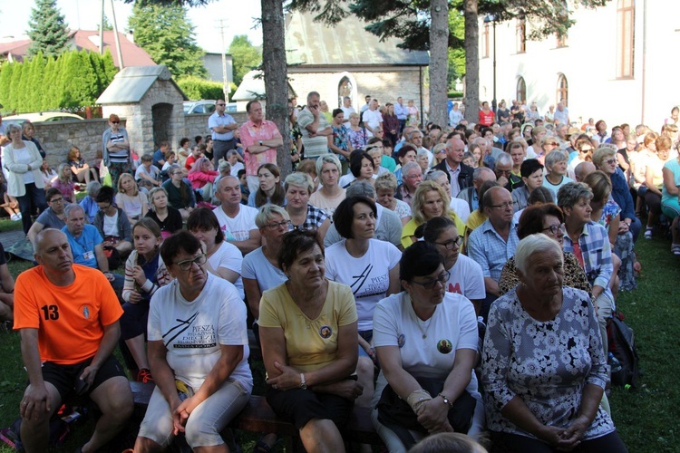 28. Piesza Pielgrzymka Bielsko-Żywiecka na Jasną Górę - Msza św. w Hałcnowie - 2019