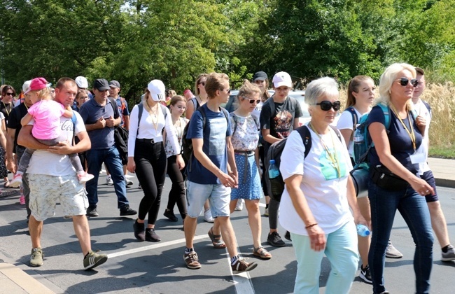 Wyjście pielgrzymki diecezji radomskiej cz. 2