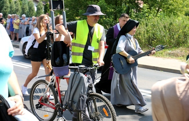 Wyjście pielgrzymki diecezji radomskiej cz. 2