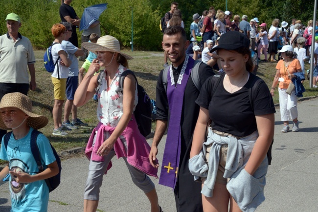 Wyjście pielgrzymki diecezji radomskiej cz. 2