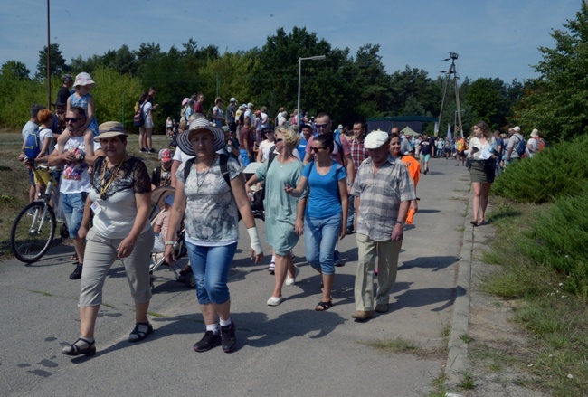 Wyjście pielgrzymki diecezji radomskiej cz. 2