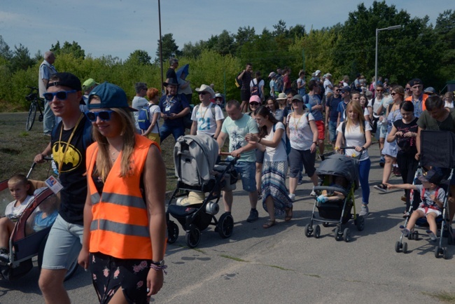 Wyjście pielgrzymki diecezji radomskiej cz. 2