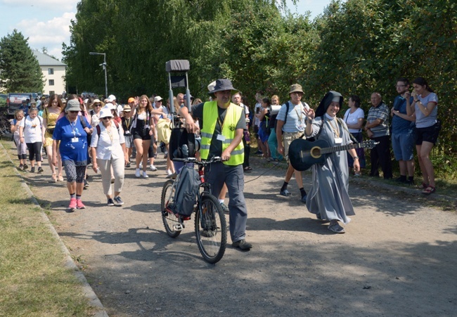 Wyjście pielgrzymki diecezji radomskiej cz. 2