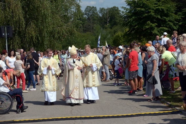 Wyjście pielgrzymki diecezji radomskiej cz. 1