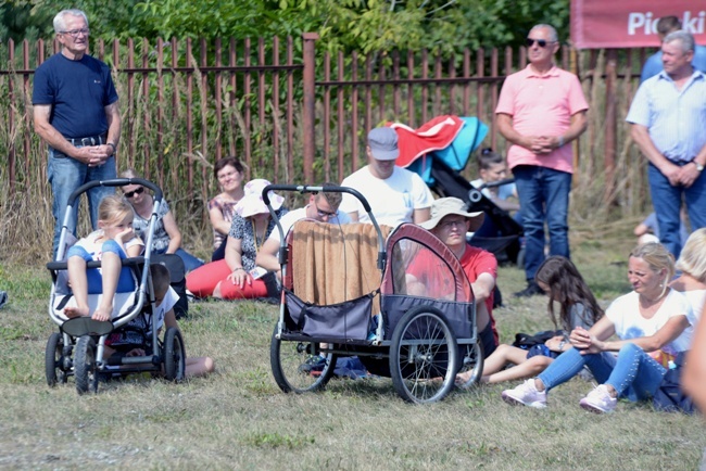 Wyjście pielgrzymki diecezji radomskiej cz. 1