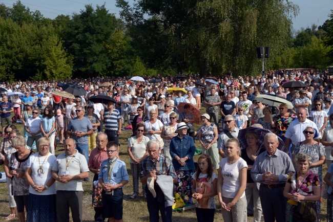 Wyjście pielgrzymki diecezji radomskiej cz. 1