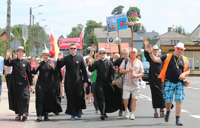 Kolumna skarżyska radomskiej pielgrzymki