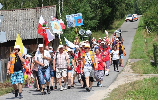 Kolumna skarżyska radomskiej pielgrzymki