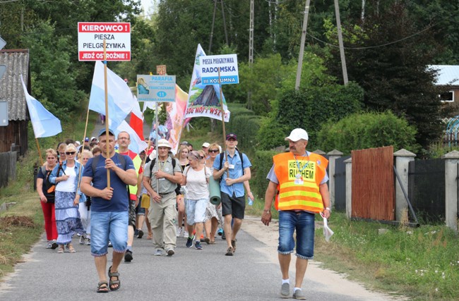 Kolumna skarżyska radomskiej pielgrzymki