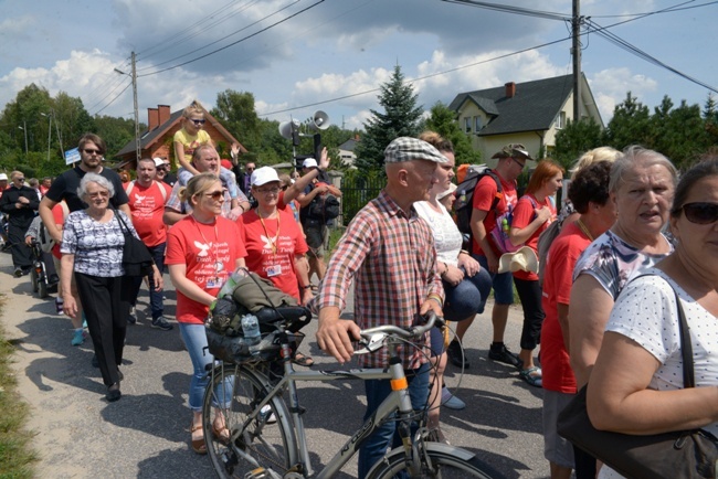 Kolumna skarżyska radomskiej pielgrzymki