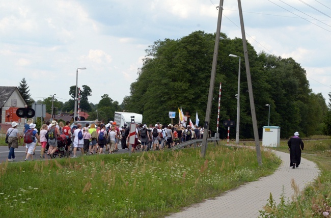 Kolumna skarżyska radomskiej pielgrzymki