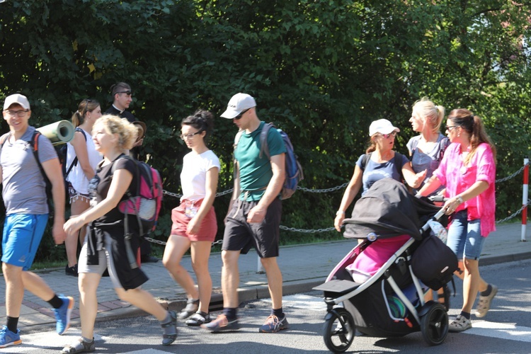 28. pielgrzymka diecezjalna wyrusza z Hałcnowa na Jasną Górę - 2019