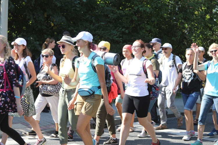 28. pielgrzymka diecezjalna wyrusza z Hałcnowa na Jasną Górę - 2019