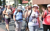 Pielgrzymi hałcnowscy na trasie - w Pisarzowicach - 2019