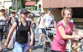 Pielgrzymi hałcnowscy na trasie - w Pisarzowicach - 2019