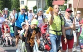 Pielgrzymi hałcnowscy na trasie - w Pisarzowicach - 2019