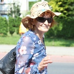 Pielgrzymi hałcnowscy na trasie - w Pisarzowicach - 2019