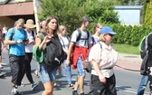 Pielgrzymi hałcnowscy na trasie - w Pisarzowicach - 2019