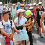 Grupa 4 i 8 - wyjście pielgrzymów hałcnowskich z Wilamowic 2019