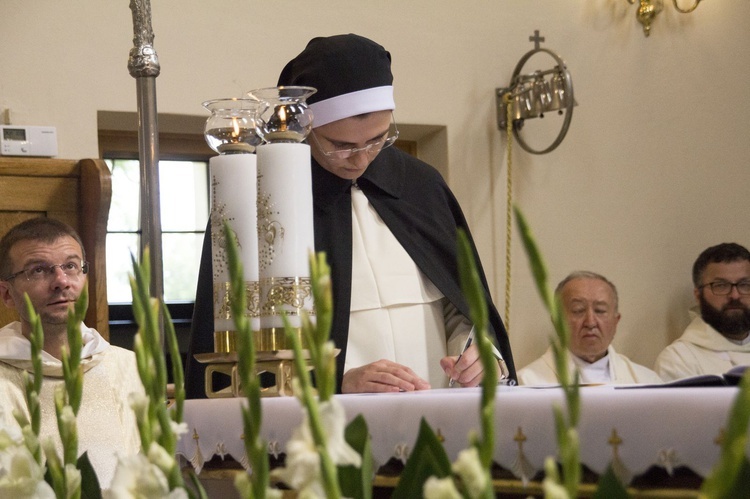Śluby wieczyste sióstr dominikanek