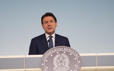 Włoski parlament przerwie wakacje w związku z kryzysem w koalicji
