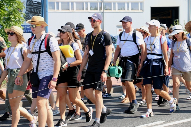 Kolumna z Opoczna na radomskiej pielgrzymce