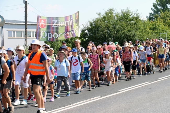 Kolumna z Opoczna na radomskiej pielgrzymce