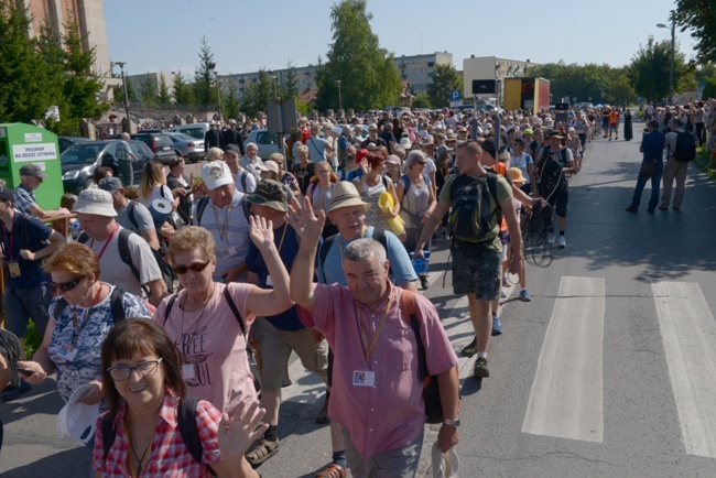 Kolumna z Opoczna na radomskiej pielgrzymce